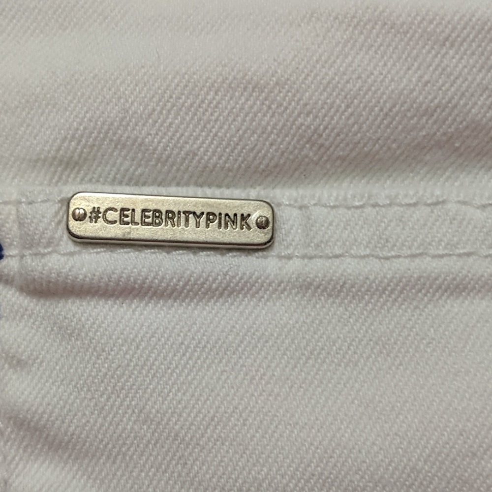 Shorts - Picture 4 of 5